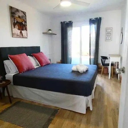 Xoriguer -apartamento Con Piscina Junto La Playa