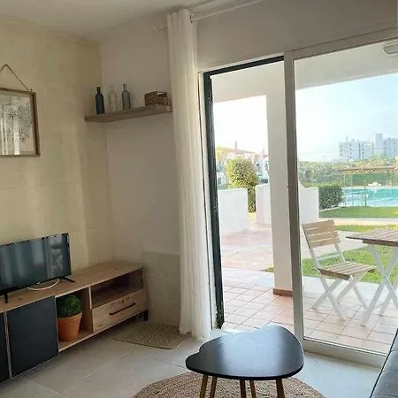 Xoriguer -apartamento Con Piscina Junto La Playa Lägenhet